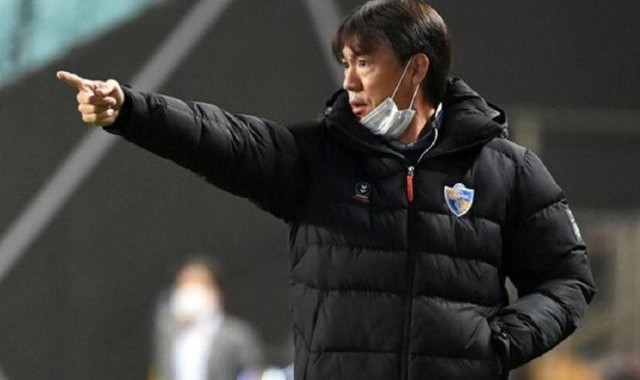 洪明甫第6次踏入同一条河流 浙江旧人有个恐惧症？